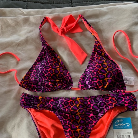 Multi colored  cheetah /leopard print? bathing suit - Picture 2 of 2